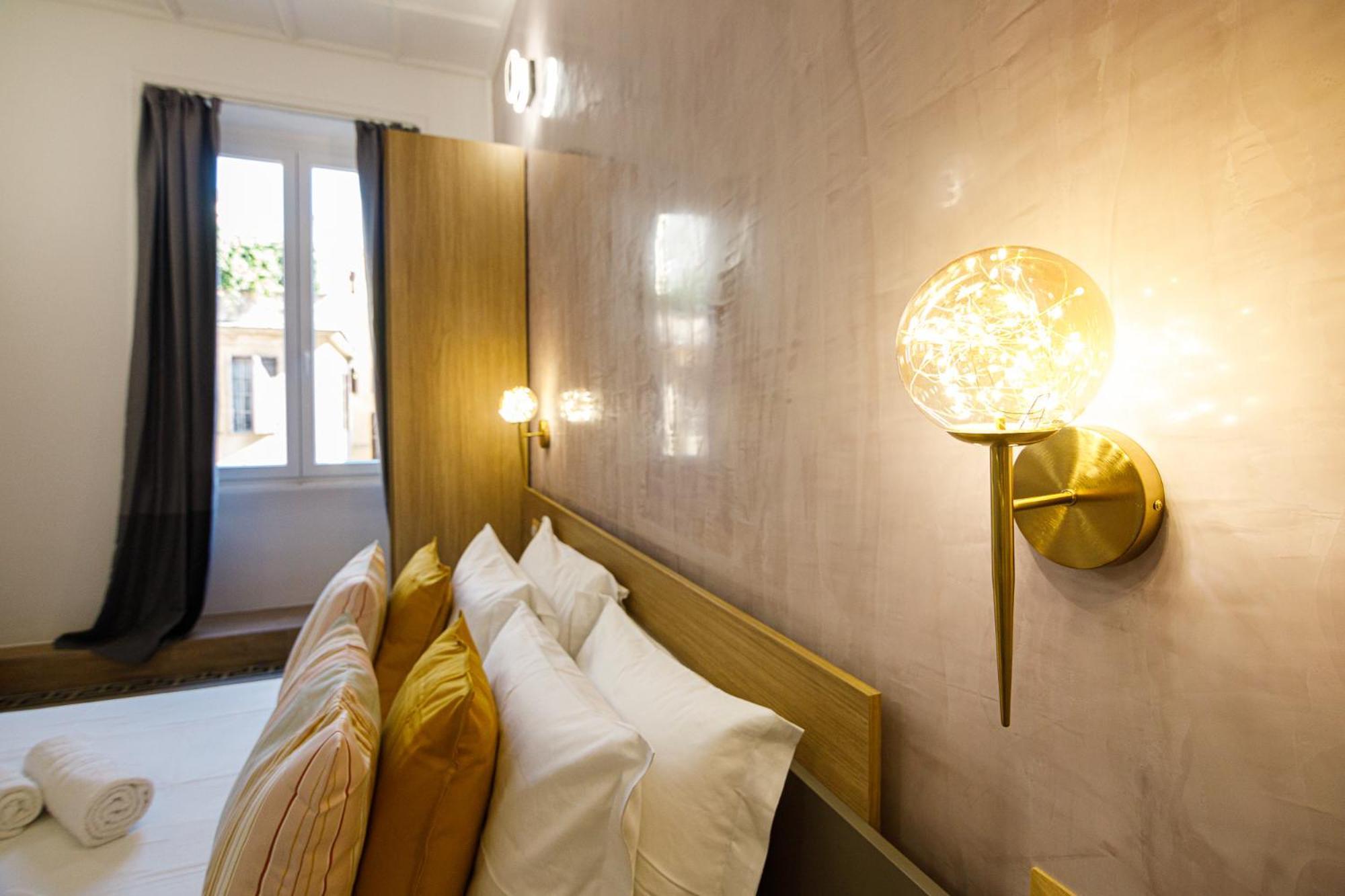Erreggi Luxury Rooms โรม ภายนอก รูปภาพ