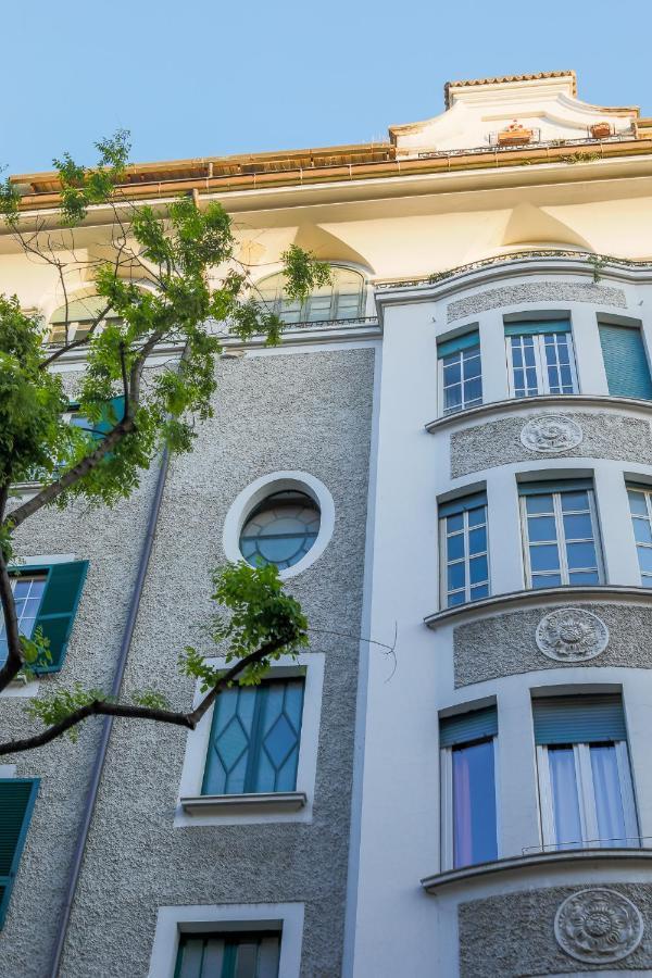 Erreggi Luxury Rooms โรม ภายนอก รูปภาพ
