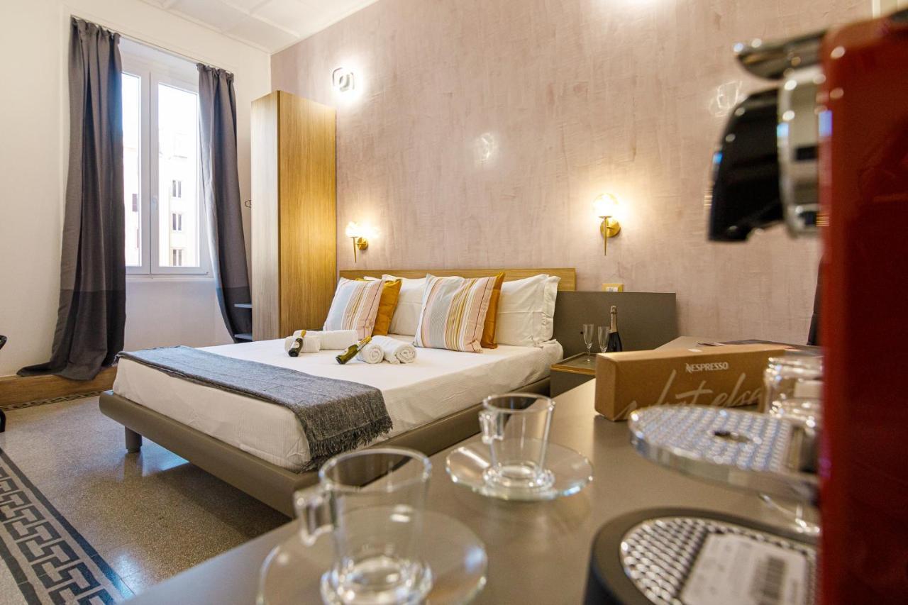 Erreggi Luxury Rooms โรม ภายนอก รูปภาพ